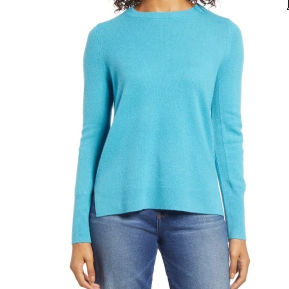 NWT Crewneck Cashmere Sweater
